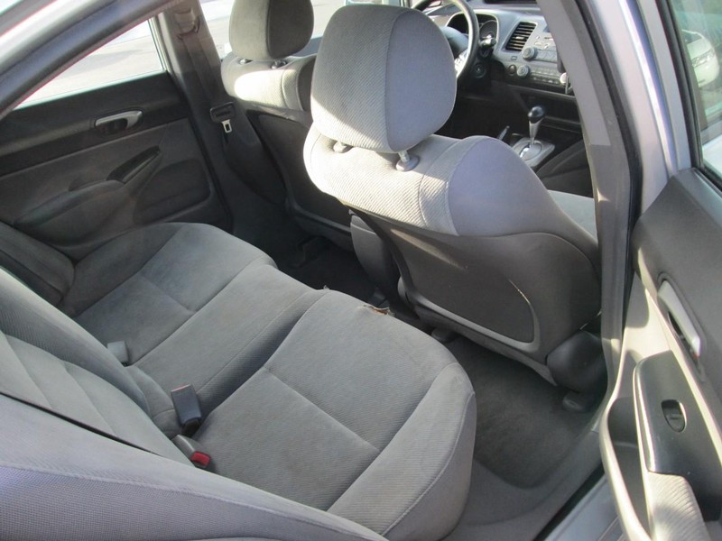 Honda Civic Sedan Vehicle Full-screen Gallery Image 08