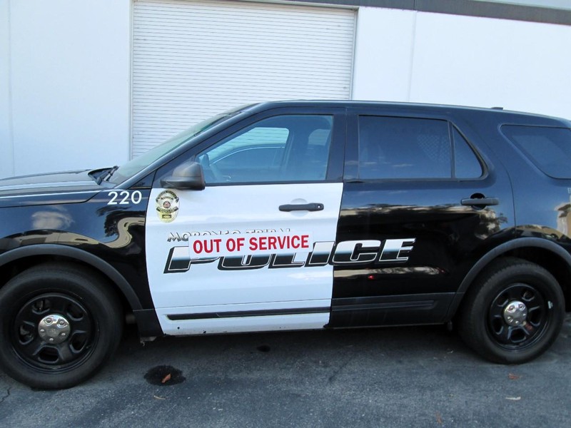 Ford Explorer Vehicle Full-screen Gallery Image 01