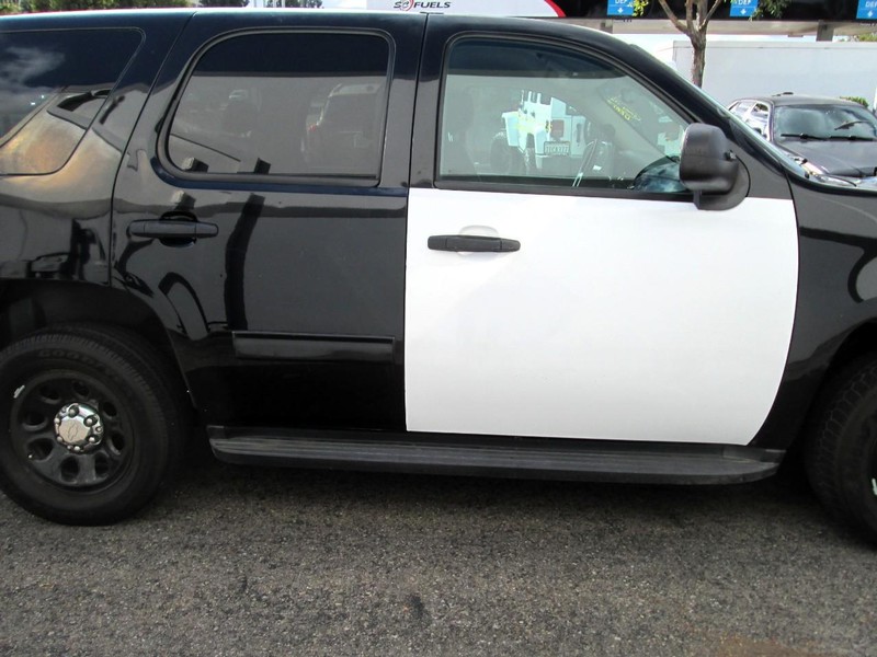 Chevrolet Tahoe Vehicle Full-screen Gallery Image 06