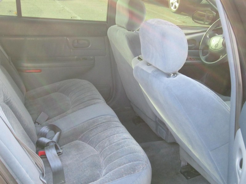 Buick Century Vehicle Full-screen Gallery Image 07