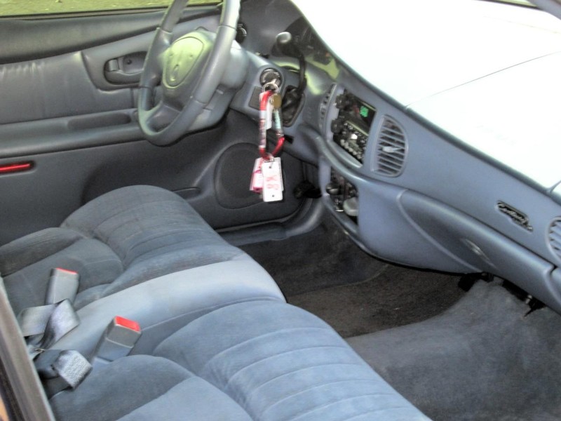 Buick Century Vehicle Full-screen Gallery Image 08