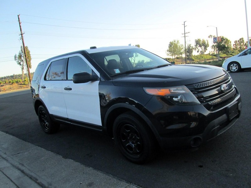 Ford Explorer Vehicle Full-screen Gallery Image 08