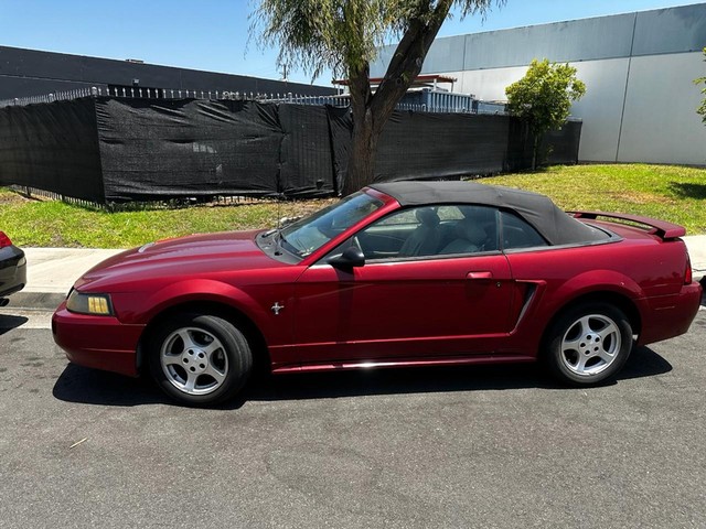 2003 Ford Mustang
