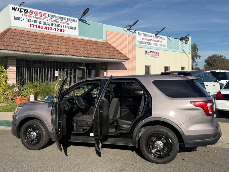 Ford Police Interceptor Utility Vehicle Full-screen Gallery Image 10