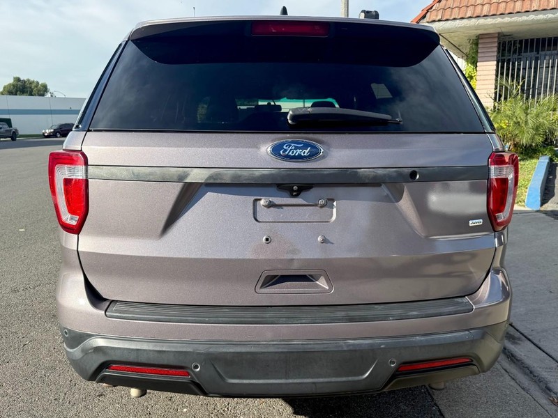 Ford Police Interceptor Utility Vehicle Full-screen Gallery Image 13