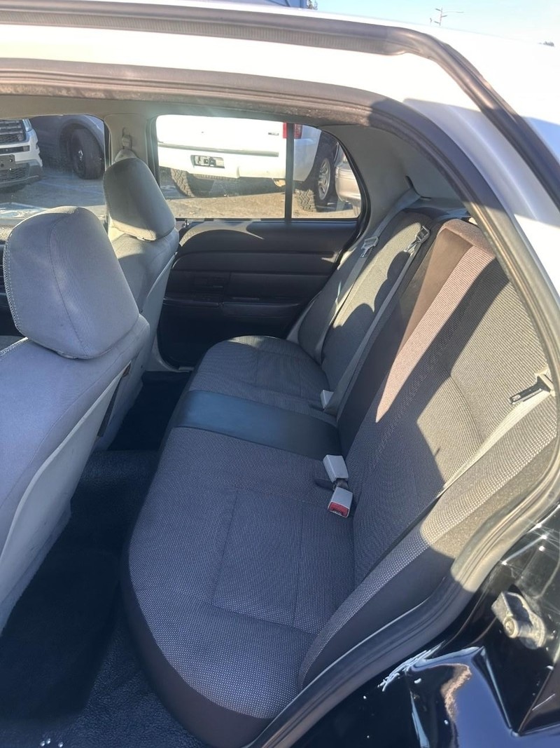 Ford Police Interceptor Vehicle Full-screen Gallery Image 05