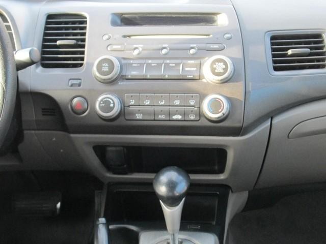 Honda Civic Sedan Vehicle Full-screen Gallery Image 05