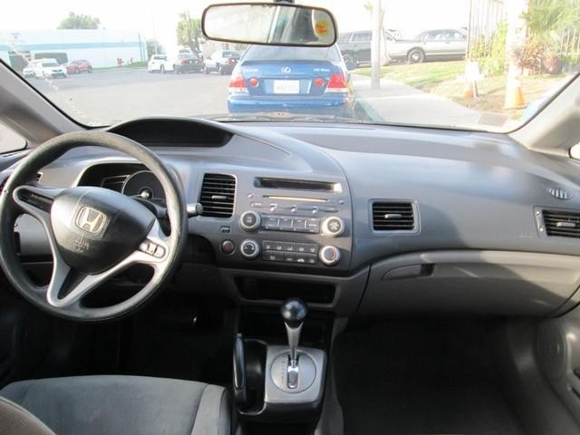 Honda Civic Sedan Vehicle Full-screen Gallery Image 06