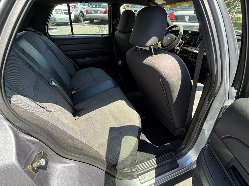 Ford Police Interceptor Vehicle Full-screen Gallery Image 03