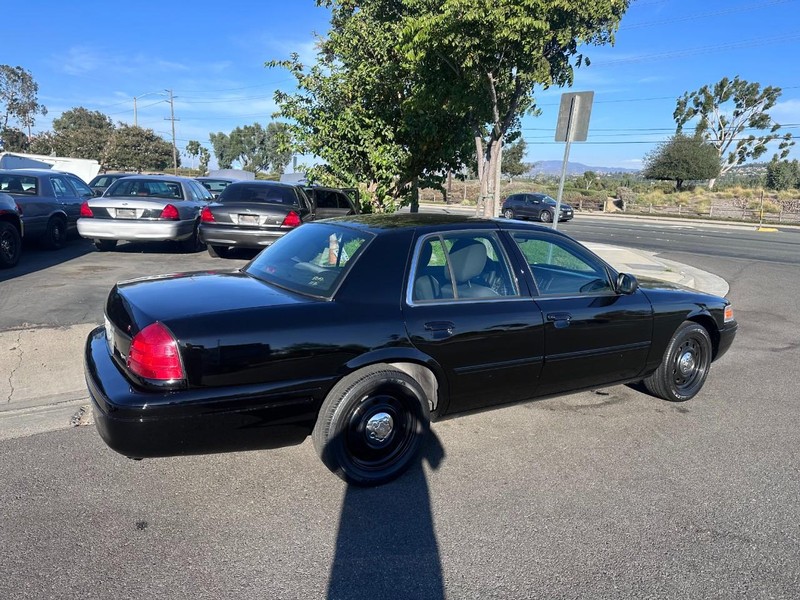 Ford Police Interceptor Vehicle Full-screen Gallery Image 01