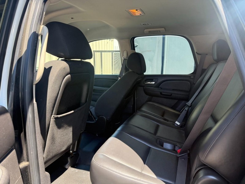 Chevrolet Tahoe Vehicle Full-screen Gallery Image 05