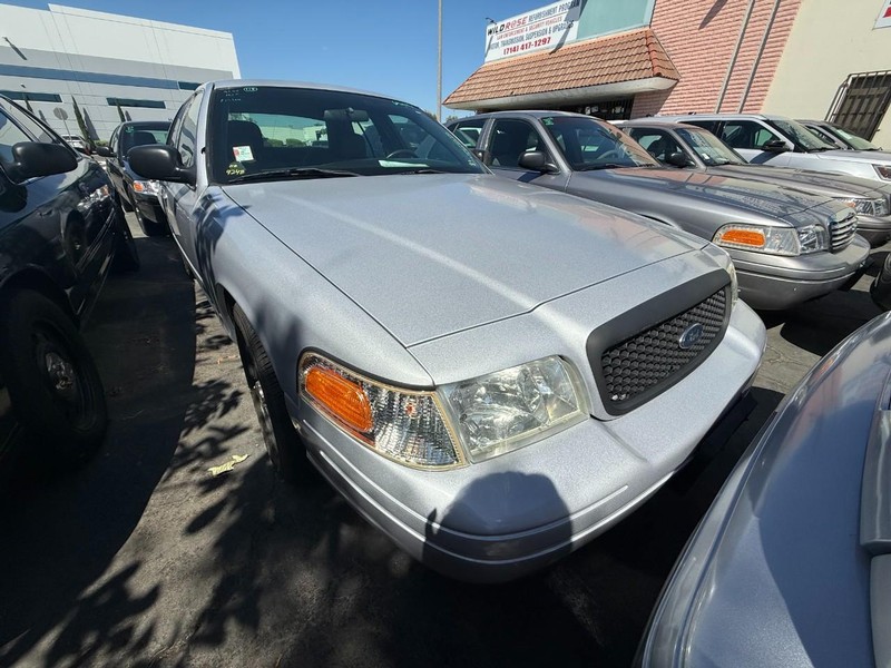 Ford Police Interceptor Vehicle Full-screen Gallery Image 01
