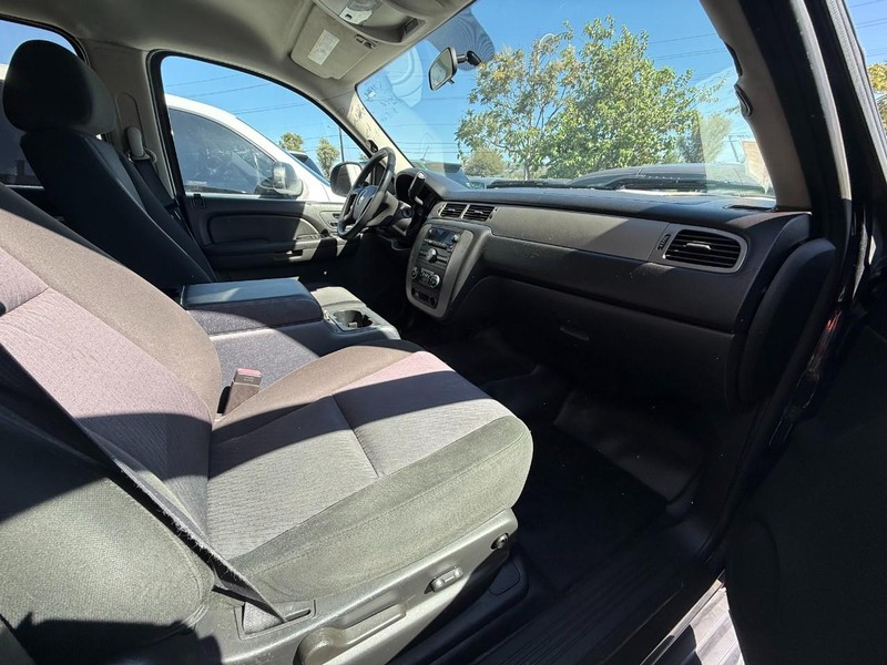 Chevrolet Tahoe Vehicle Full-screen Gallery Image 07
