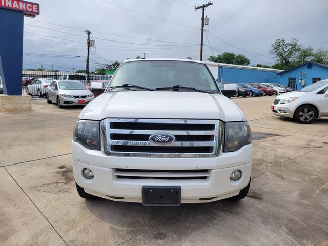 Ford Expedition Vehicle Full-screen Gallery Image 02