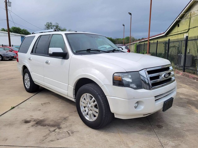 Ford Expedition Vehicle Full-screen Gallery Image 03