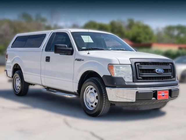 Ford F-150 Vehicle Full-screen Gallery Image 03