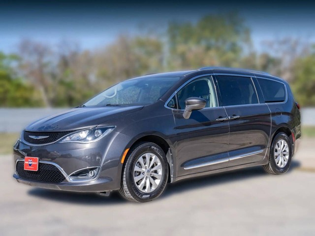 more details - chrysler pacifica