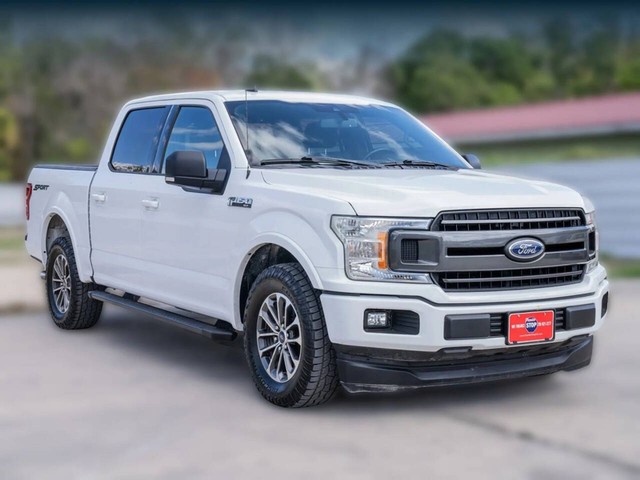Ford F-150 Vehicle Full-screen Gallery Image 03