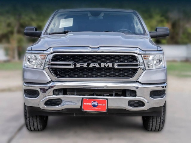 Ram 1500 Vehicle Full-screen Gallery Image 02