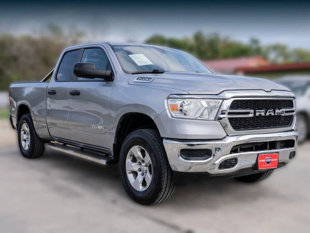 Ram 1500 Vehicle Full-screen Gallery Image 03