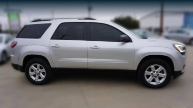GMC Acadia Vehicle Full-screen Gallery Image 02