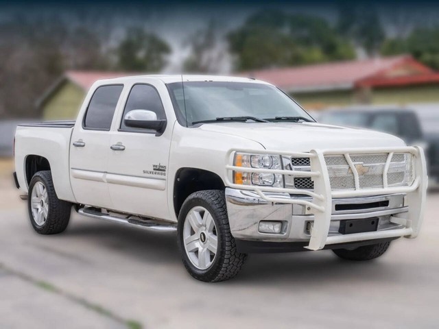 Chevrolet Silverado 1500 Vehicle Full-screen Gallery Image 03