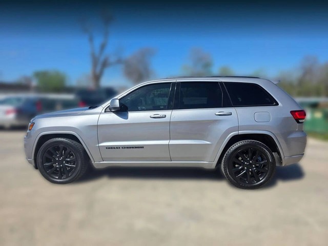 Jeep Grand Cherokee Vehicle Full-screen Gallery Image 02