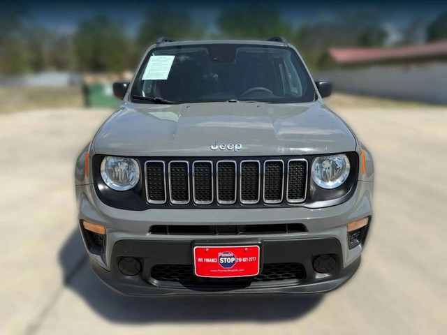 Jeep Renegade Vehicle Full-screen Gallery Image 02