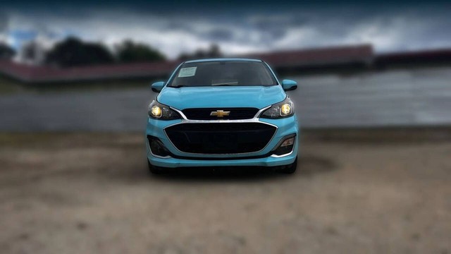 Chevrolet Spark Vehicle Full-screen Gallery Image 02