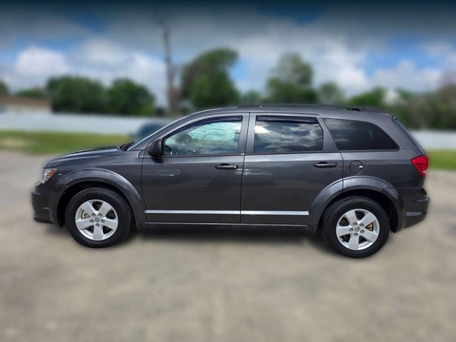 Dodge Journey Vehicle Full-screen Gallery Image 02