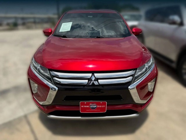 Mitsubishi Eclipse Cross Vehicle Full-screen Gallery Image 02