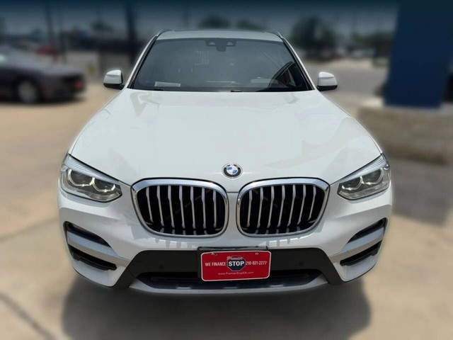 BMW X3 Vehicle Full-screen Gallery Image 02