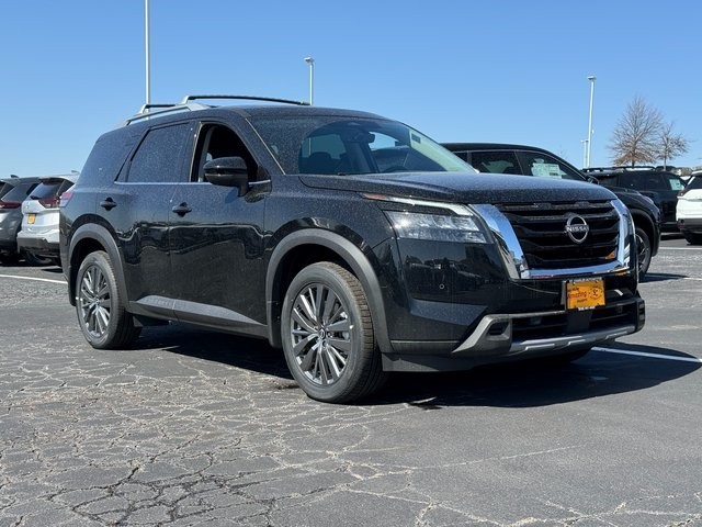 2025 Nissan Pathfinder SL at St. Charles Nissan in St. Peters MO