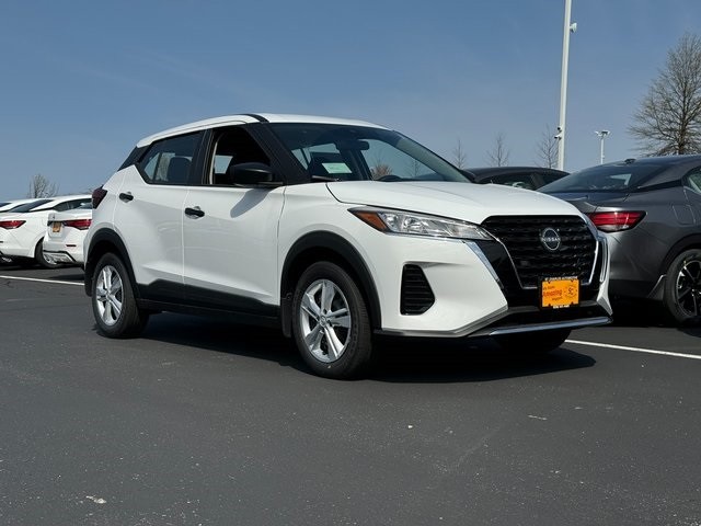 St. Peters MO 2025 Nissan Kicks Play more details - nissan kicks play