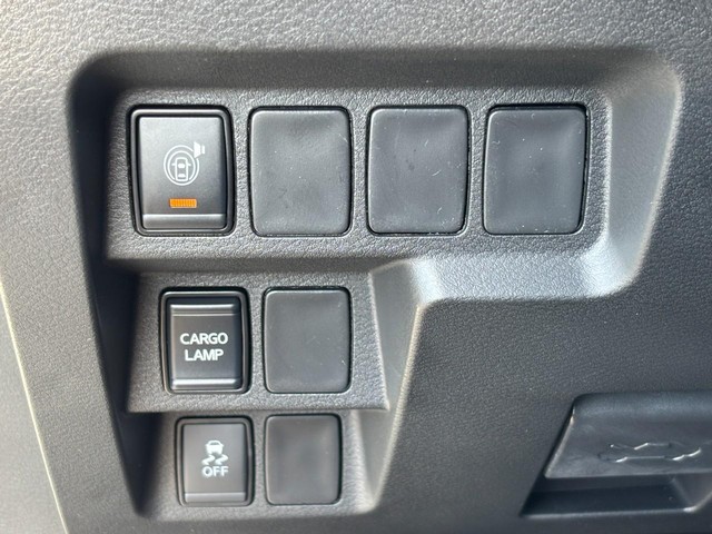 2025 Nissan Frontier SV - Photo 10