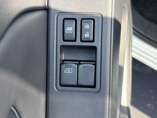 2025 Nissan Frontier SV - Photo 17