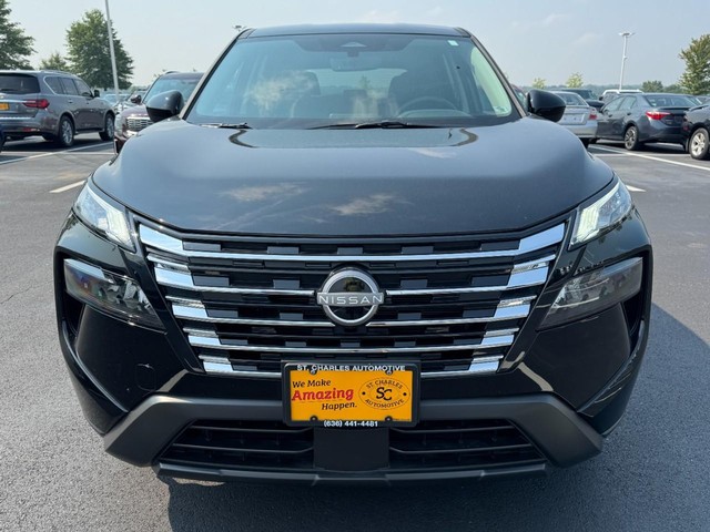 2025 Nissan Rogue SV - Photo 9