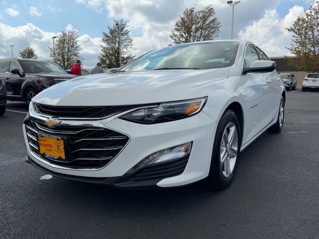 Chevrolet Malibu Vehicle Full-screen Gallery Image 07