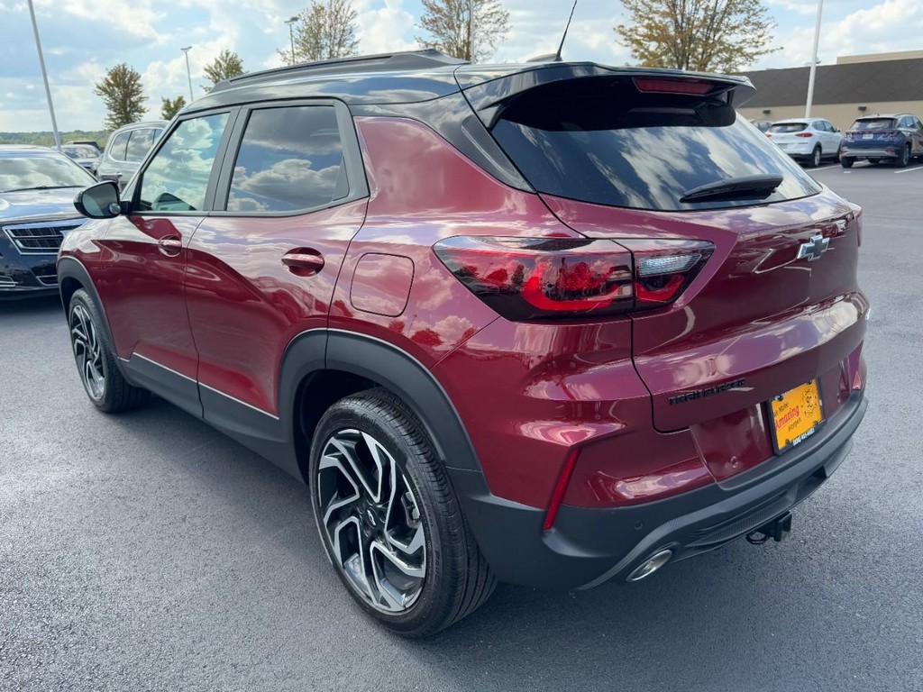 Chevrolet Trailblazer Vehicle Full-screen Gallery Image 05