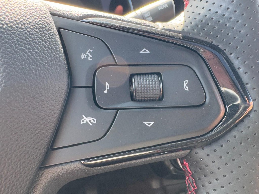 Chevrolet Trailblazer Vehicle Full-screen Gallery Image 18