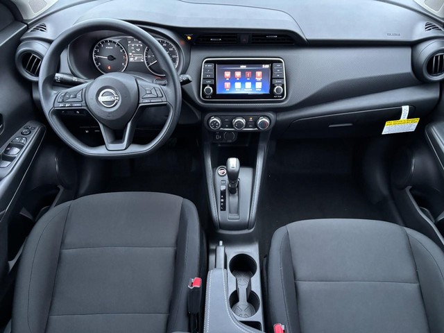 2025 Nissan KICKS PLAY Base - Photo 6