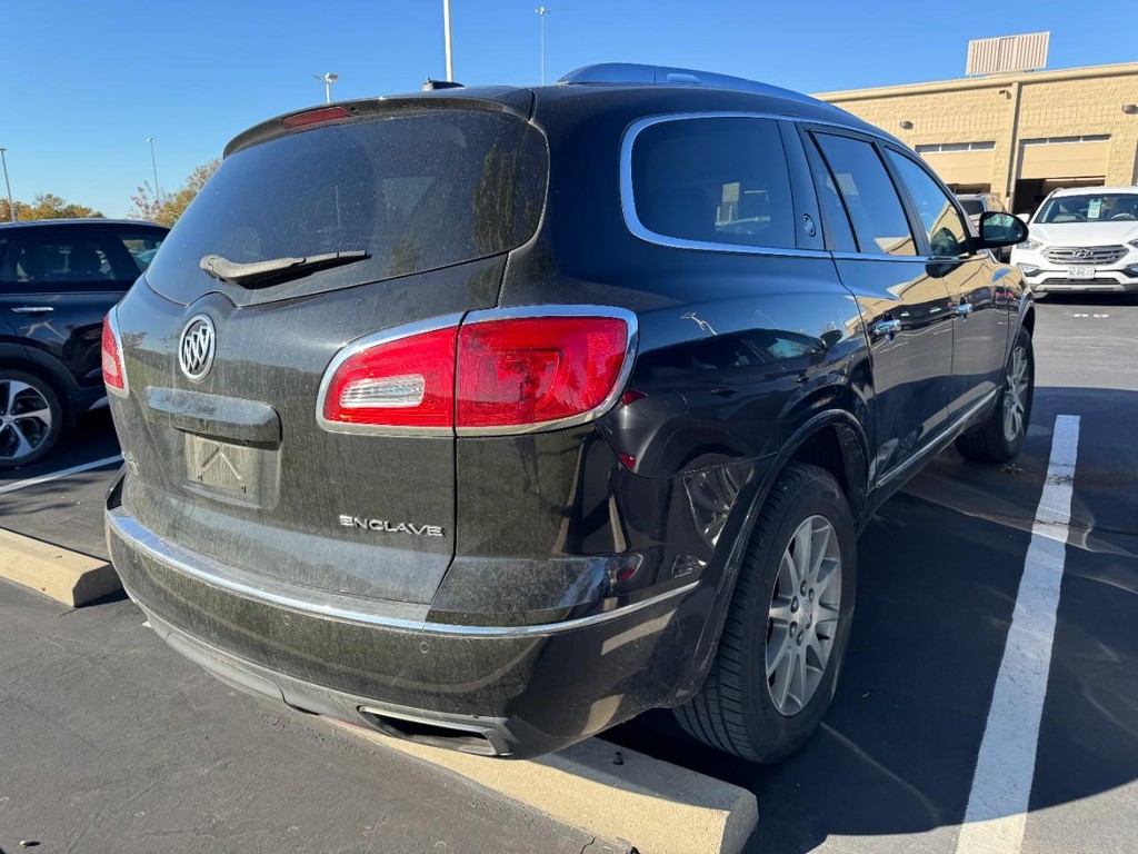 Buick Enclave Vehicle Full-screen Gallery Image 02