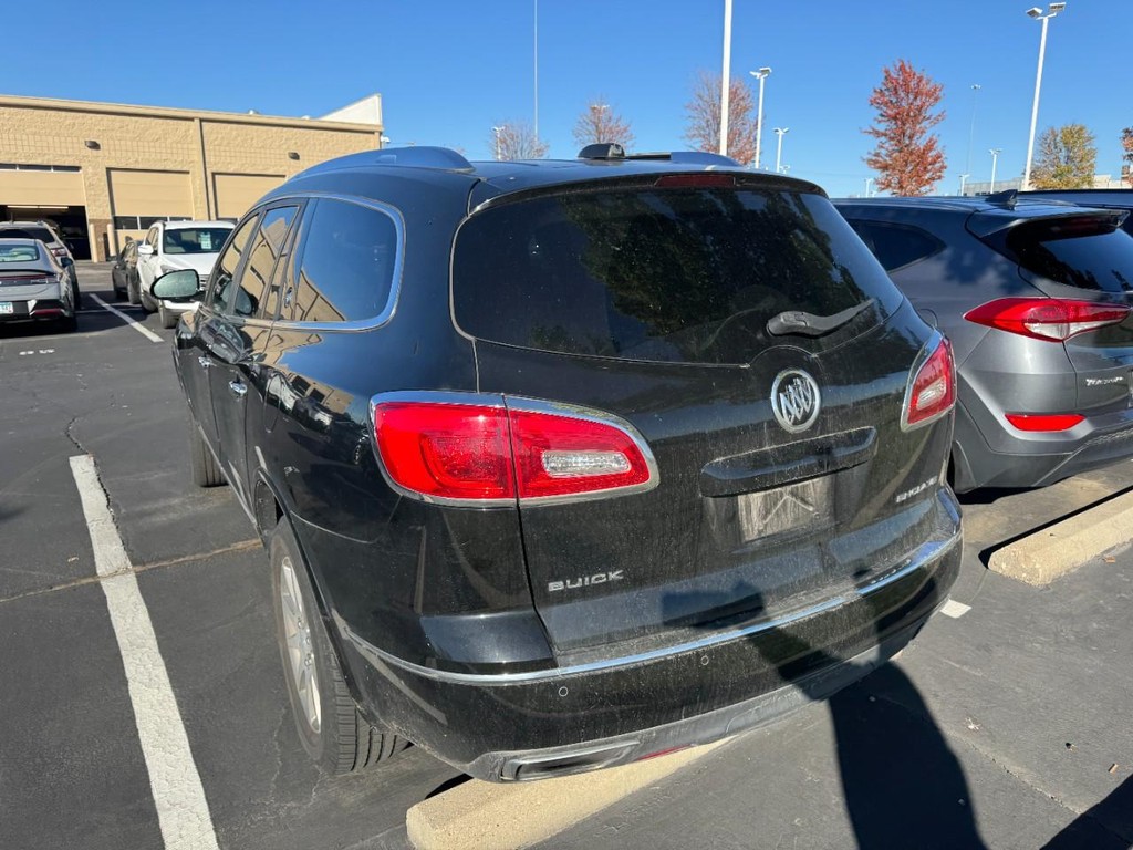 Buick Enclave Vehicle Full-screen Gallery Image 04