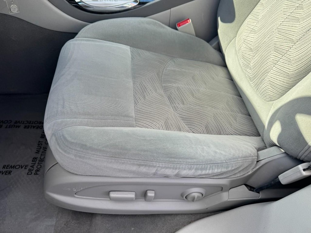 Buick Enclave Vehicle Full-screen Gallery Image 15