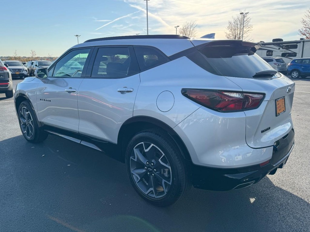 Chevrolet Blazer Vehicle Full-screen Gallery Image 05