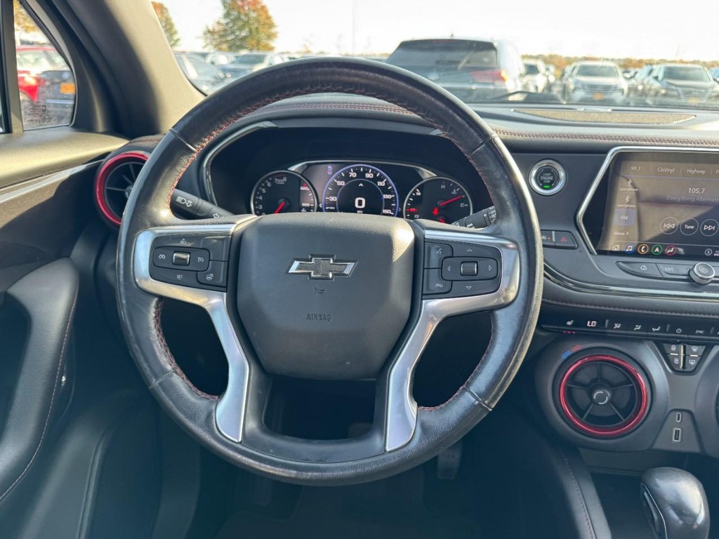 Chevrolet Blazer Vehicle Full-screen Gallery Image 13