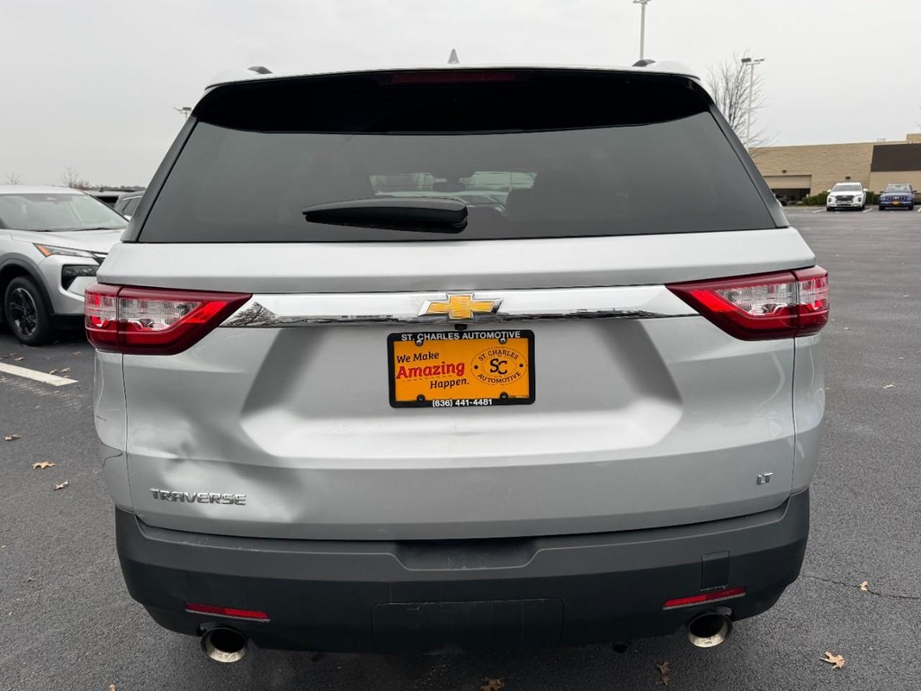 Chevrolet Traverse Vehicle Full-screen Gallery Image 04