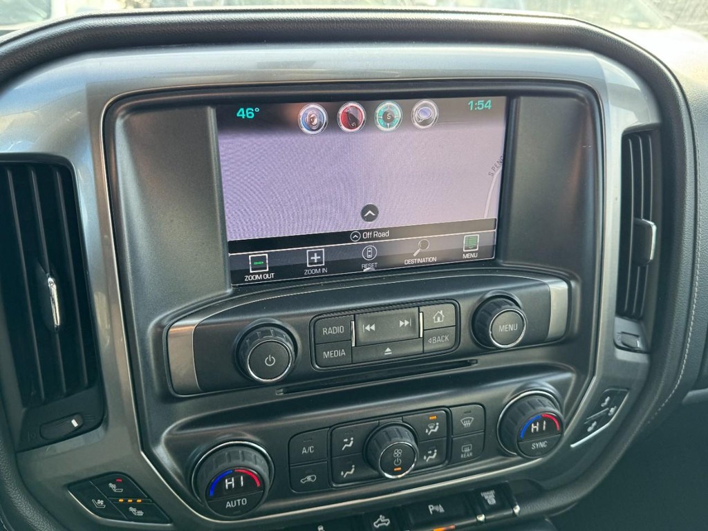 Chevrolet Silverado 2500HD Vehicle Full-screen Gallery Image 20