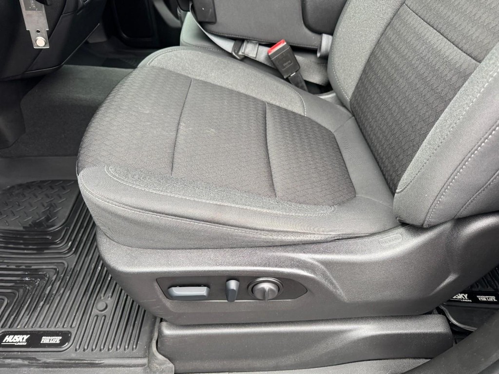 Chevrolet Silverado 1500 LTD Vehicle Full-screen Gallery Image 14