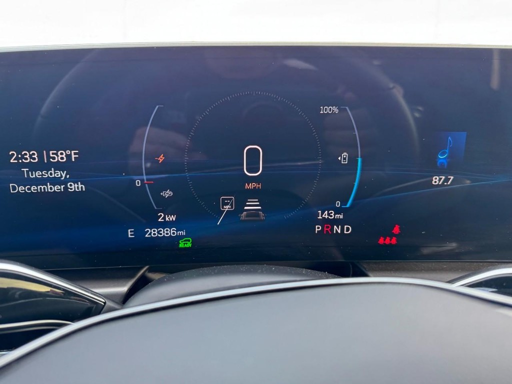 Cadillac LYRIQ Vehicle Full-screen Gallery Image 22